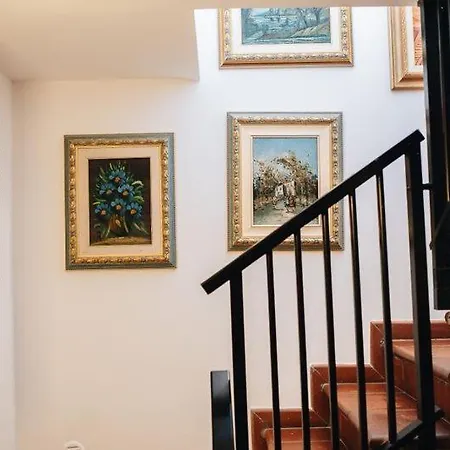 Silvana Tra Natura E Mare *