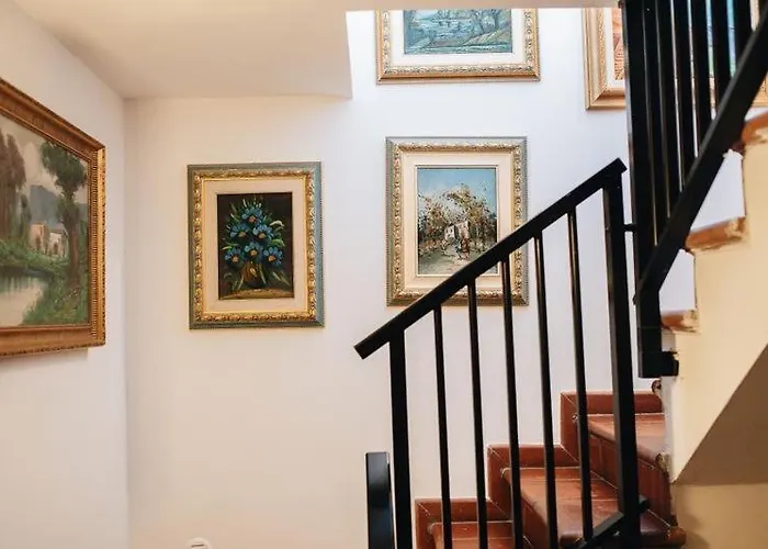 Silvana Tra Natura E Mare *