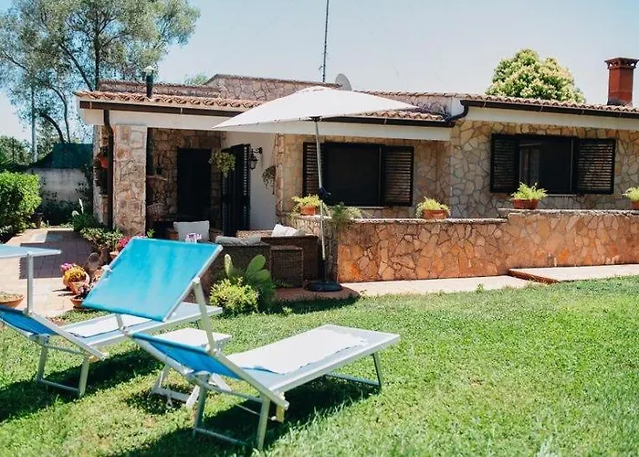 וילה Silvana Tra Natura E Mare פולינאנו א מארה