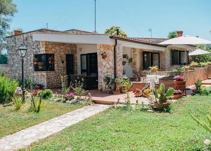 Silvana Tra Natura E Mare Villa *